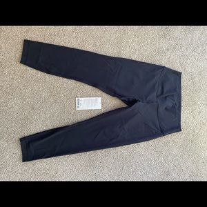 Lululemon wonder under 25 leggings size 10
